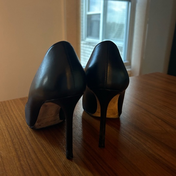 Jimmy Choo Elegant Black Stiletto Heels - Picture 3 of 5